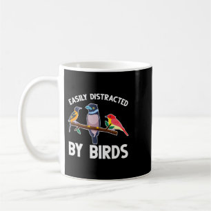 Leicht abgelenkt durch Vogelbeobachter Kaffeetasse