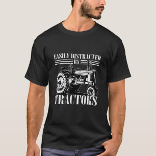 Leicht abgelenkt durch Zugmaschinen Bio Bauer weit T-Shirt