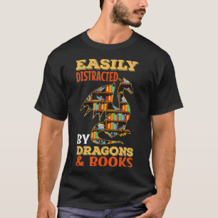 Leicht abgelenkt von Drachen und Bücher Drache Lie T-Shirt