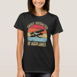 Leicht abgelenkt von Flugzeugen Retro-Flugzeug Pil T-Shirt