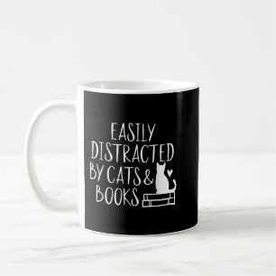 Leicht abgelenkt von Katzen und Büchern - Niedlich Kaffeetasse