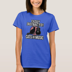 Leicht abgelenkt von Katzen und Music T - Shirt