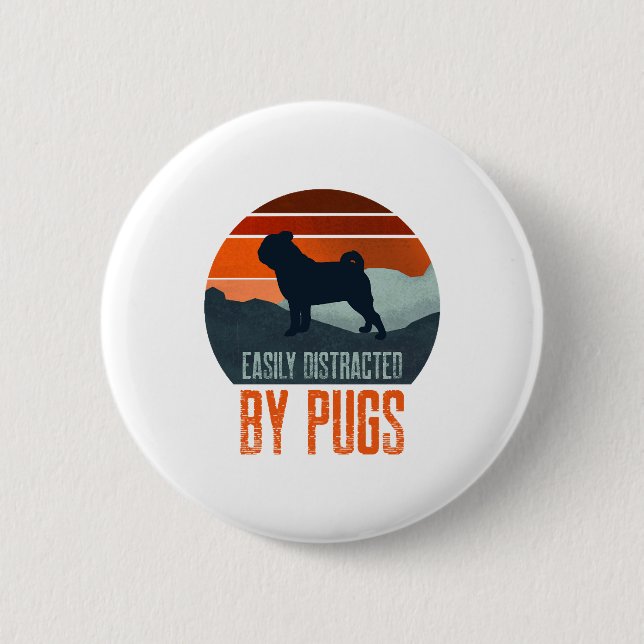 Leicht abgelenkt von Mops, die laufen Button (Vorderseite)