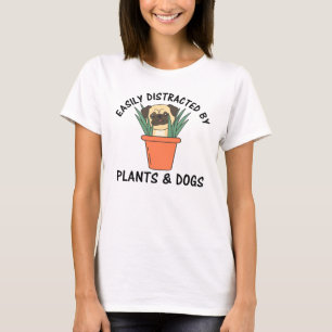 Leicht abgelenkt von Pflanze und Hunden Mops Blume T-Shirt