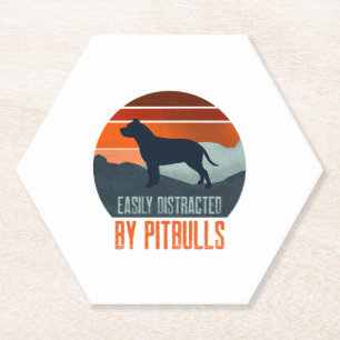 Leicht abseits von Pitbullen beim Wandern Untersetzer