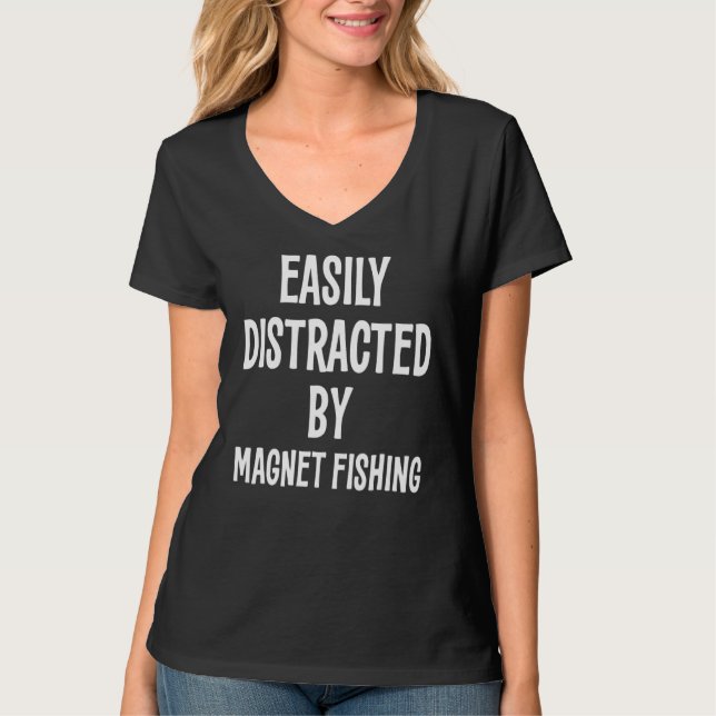 Leicht vom Fischen durch das Mittelmeer abgelenkt T-Shirt (Vorderseite)
