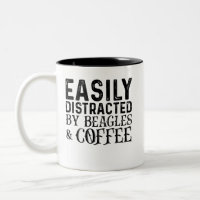 Leicht von Beagles und Kaffee abgelenkt