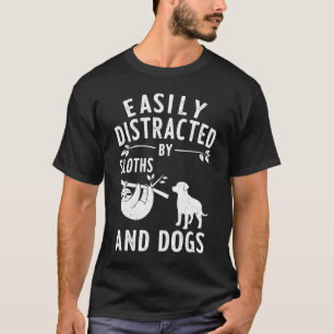 Leicht von Hunden und Hunden abgelenkt T-Shirt