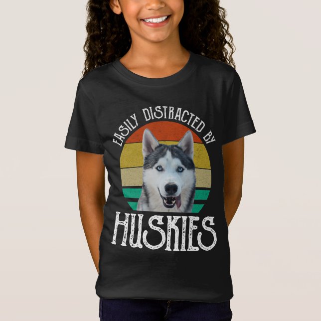Leicht von Huskies abgelenkt T-Shirt (Vorderseite)