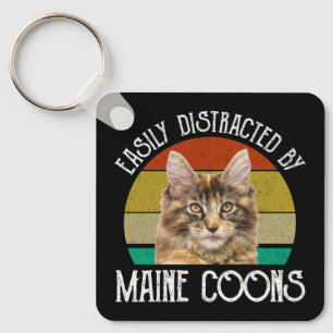 Leicht von Maine-Coons abgelenkt Schlüsselanhänger