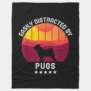 Leicht von Möpsen entfernt Retro Mops Dog Lover Fleecedecke
