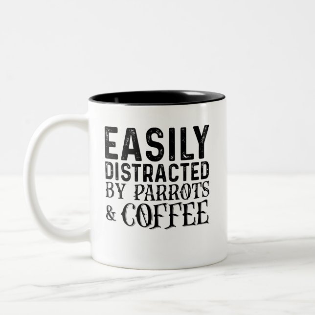 Leicht von Papageien und Kaffee abgelenkt Zweifarbige Tasse (Links)