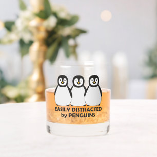 Leicht von Pinguinen abgelenkt Whiskyglas