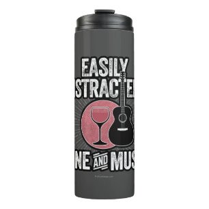 Leicht von Wein und Musik abgelenkt Thermosbecher