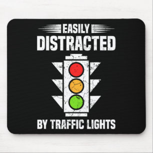 Leichte Ampel leicht abgelegen durch Verkehr L Mousepad