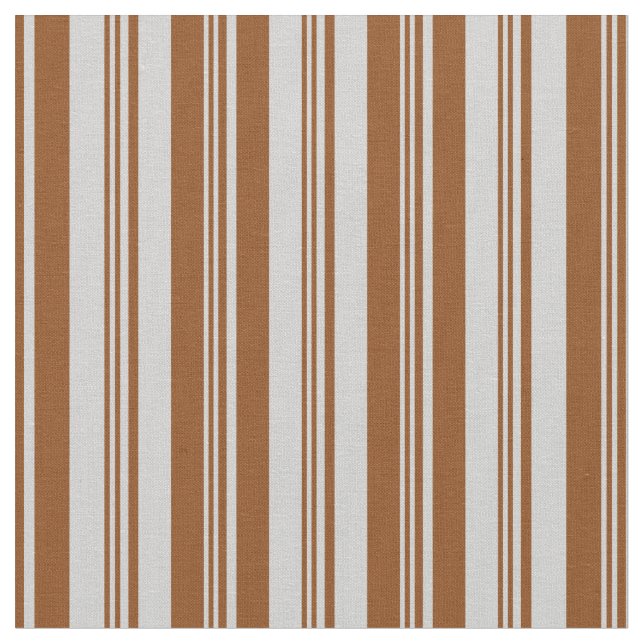 Leichte graue und braune Linien Stoff (Nahaufnahme)
