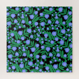 Leichte Lila Blume mit Blumenmuster und Pflanze mi