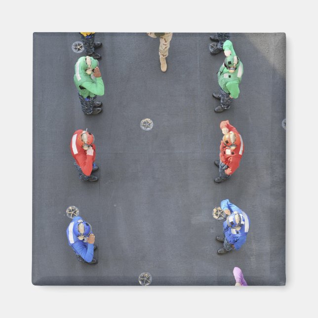 Leiter der Marineinsätze Magnet (Vorne)