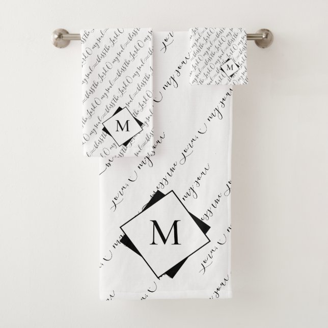 L'Élégant Monogramme BLESSE LE SEIGNEUR (En situation)