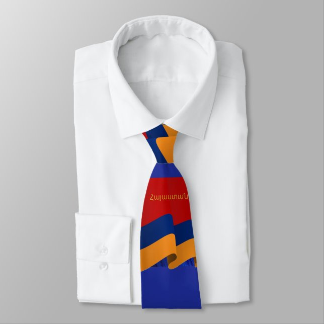 L'élégante Cravate Drapeau (Attaché)