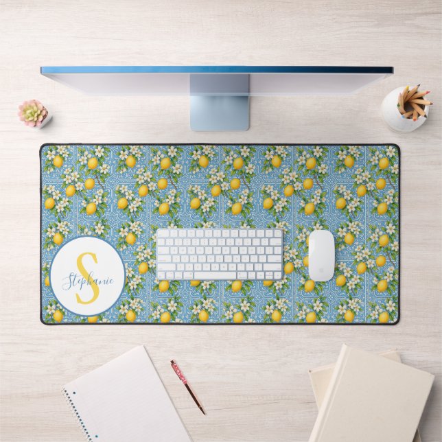Lemon Watercolor Blue Tile Pattern Personalized Schreibtischunterlage (Büro 1)