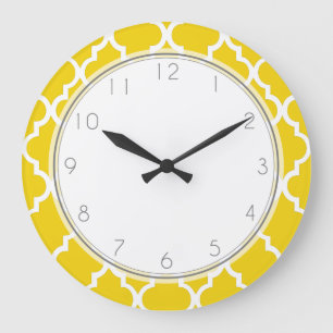 Lemon Yellow Quatrefoil Pattern Große Wanduhr
