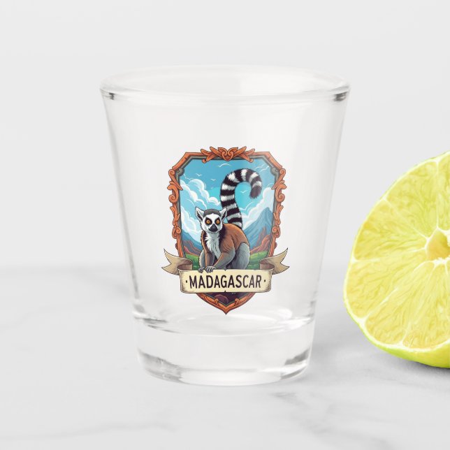 Lemur auf Madagaskar Reise Schnapsglas (Vorderseite)