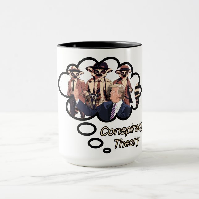 Lemur Verschwörungstheorie Tasse (Zentrum)