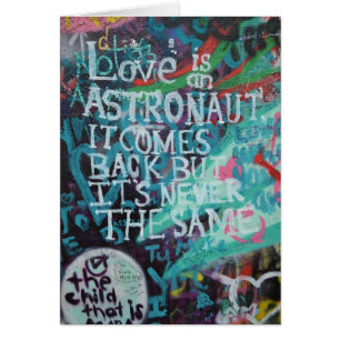 Lennon Wall: Liebe ist wie ein Astronaut-Graffiti