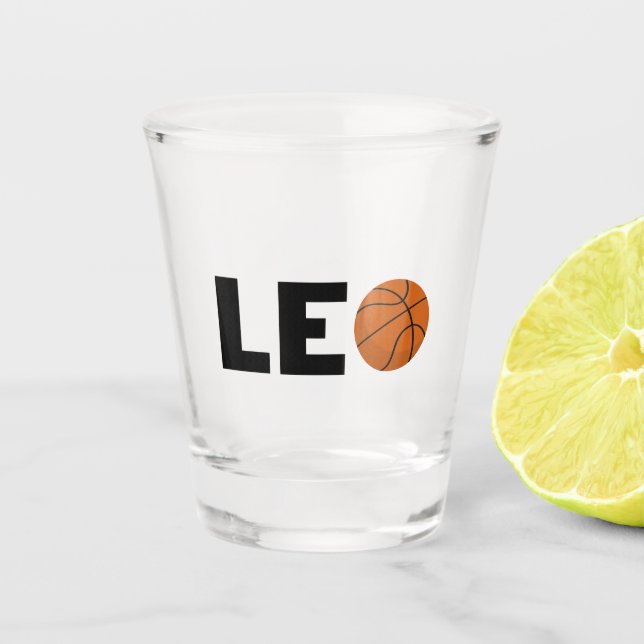 Leo Basketball Schnapsglas (Vorderseite)