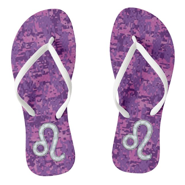 Leo Sign auf Girly Pink Fuchsia Digitale Camouflag Flip Flops (Fußbett)