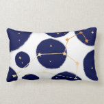 Leo Zodiac Navy Polka Dot & Gold Design Lendenkissen<br><div class="desc">Dieses trendige zodiac inspiriert marineblau polka dot pillow design ist perfekt für zodiac Liebhaber und verleiht jedem Zimmer Charakter und inspirierenden Stil. Die doppelseitige Aufschrift in Imitaten mit goldenem Foliendruck vor einem blau-weißen Polka-Punkt-Hintergrund. Die Dekoration der Zimmer ist perfekt. Das Kissen ist mit einem eigenen Leo zodiac Konstellationswerk in Imitaten...</div>