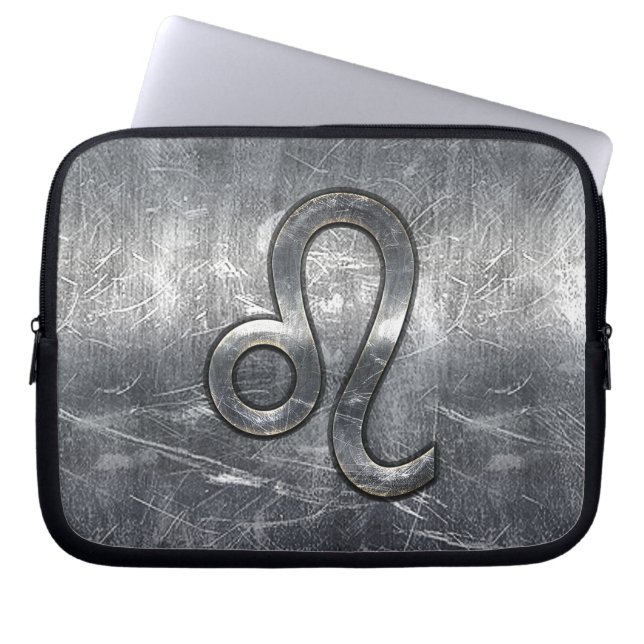 Leo Zodiac Symbol in Silver Steel Style Laptopschutzhülle (Vorderseite)