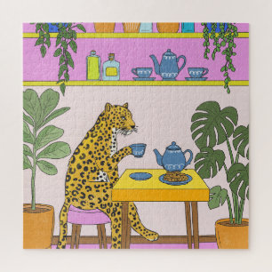 Leopard beim Teetrinken