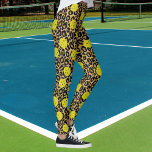 Leopard Exotic Animal Print Yellow Pickleball Leggings<br><div class="desc">Mit diesen coolen Pickleball-Leggings mit gelben Pickleballs-Set vor einem Hintergrund von bräunlichen und schwarzen Leoparden-Schriftzeichen können Sie Ihr Spiel auf die leichte Schulter nehmen. Ideal für alltägliches Rec-Spiel,  Turnierspiel oder einfach nur um die Stadt herum.</div>
