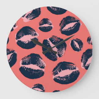 Leopard Kiss: Lipstick-Mode Große Wanduhr