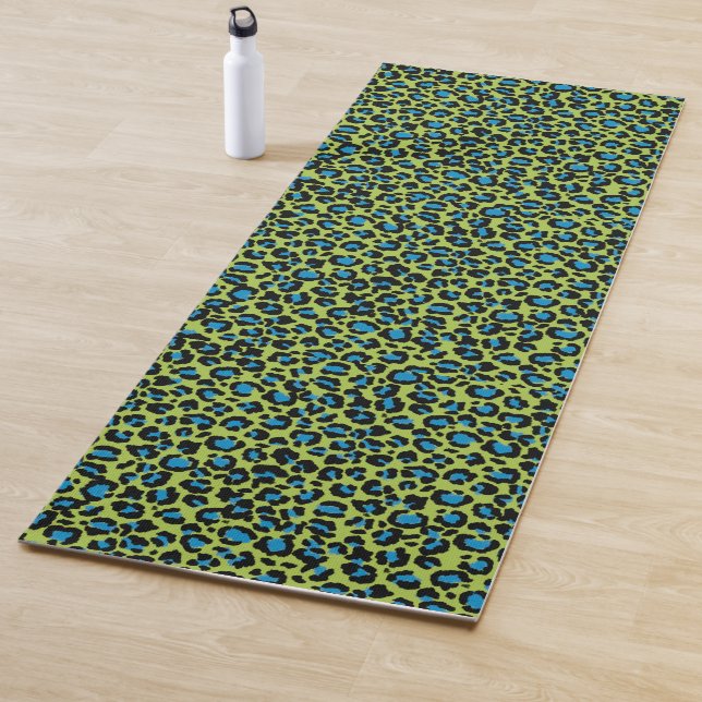 Leopard Muster in Blue Raspberry auf Lime Green Yogamatte (Beispiel)