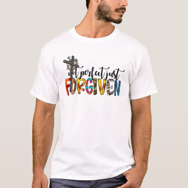 Leopard Not Perfect Just Forgiven Christian Wester T-Shirt (Vorderseite)