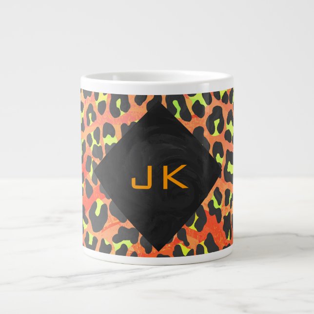 Leopard Orange und Yellow Monogram Jumbo-Tasse (Vorderseite)