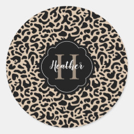 Leopard Print Monogram Classic Round Aufkleber