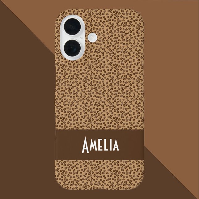 Leopard Print Pattern personalisieren iPhone 16 Hülle (A brown leopard print phone case with a name that you can personalize!)