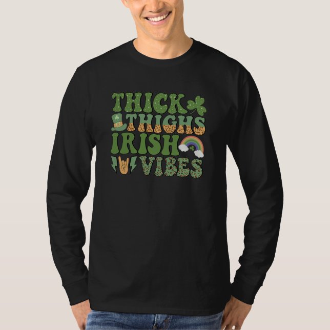 Leopard Rainbow Thick Thighs Irish Vibes St Patric T-Shirt (Vorderseite)