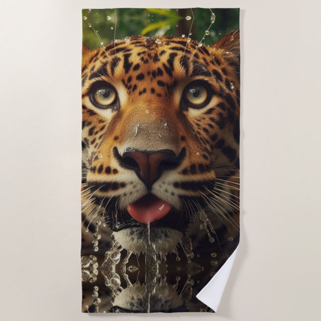 Leopard Stares beim Wasserlappen im Dschungel Strandtuch (Vorderseite)