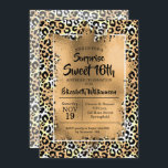 Leopard Sweet 16. Geburtstagsparty Einladungen<br><div class="desc">Elegante,  süße Einladungen zum 16. Geburtstag mit einem Leopardenprint überlagert mit Goldfolie und Ihren Geburtstagsparty-Details in schicker Schrift,  die für JEDEN ALTER Geburtstag verwendet werden. MATCHING Artikel in unserer Sammlung verfügbar.</div>