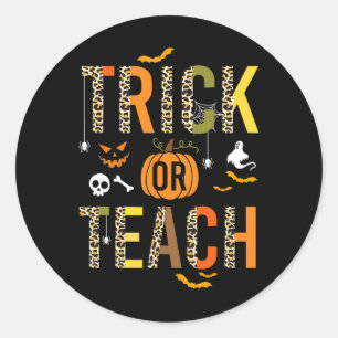 Leopard Trick oder Teach Halloween School Fall Aut Runder Aufkleber