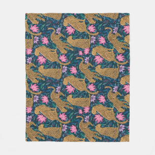 Leoparden im Blumendschungel Fleecedecke