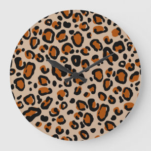 Leoparden Pelzdesign, nahtloses Muster. Große Wanduhr