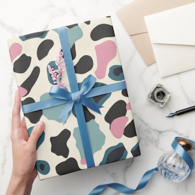 Leoparden-Spots in schwarz-rosa Pastellfarben Geschenkpapier (Schenken)