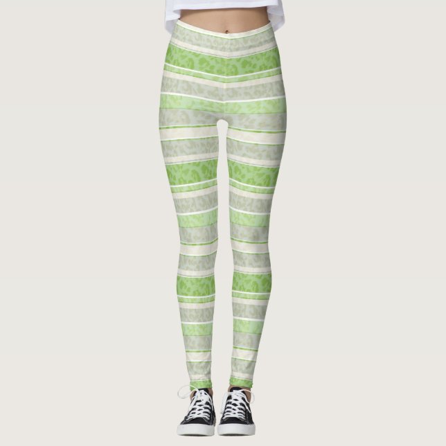 Leopardendruck auf gestreiftem Hintergrund. Leggings (Vorderseite)