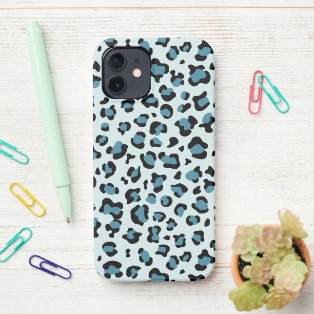 Leopardendrucke, Leoparden-Spots, Blauer Leopard iPhone 12 Hülle (Auf dem Schreibtisch)